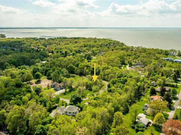 3972 Coachmans Trl, Pt Clinton, OH 43452