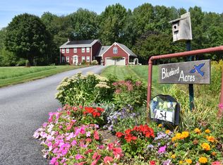 54 Field Rd, Cumberland, ME 04021