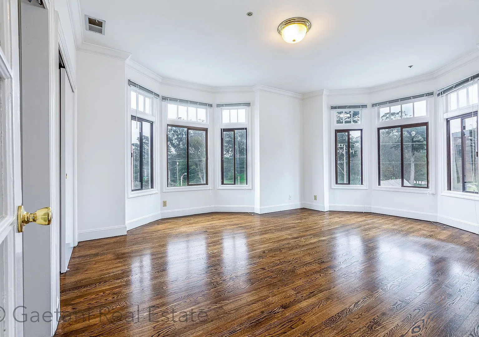 3100 Fulton Street (1025r) — Photo 1