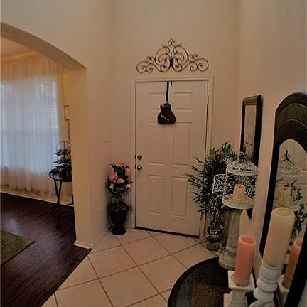 3rd image of 9102 Lockhart Dr