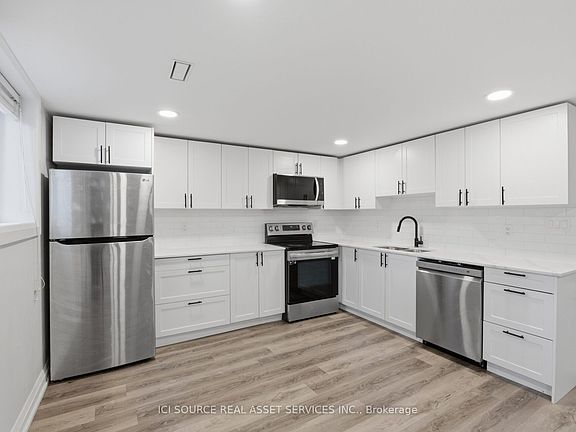 4th image of 247 Greencedar Dr