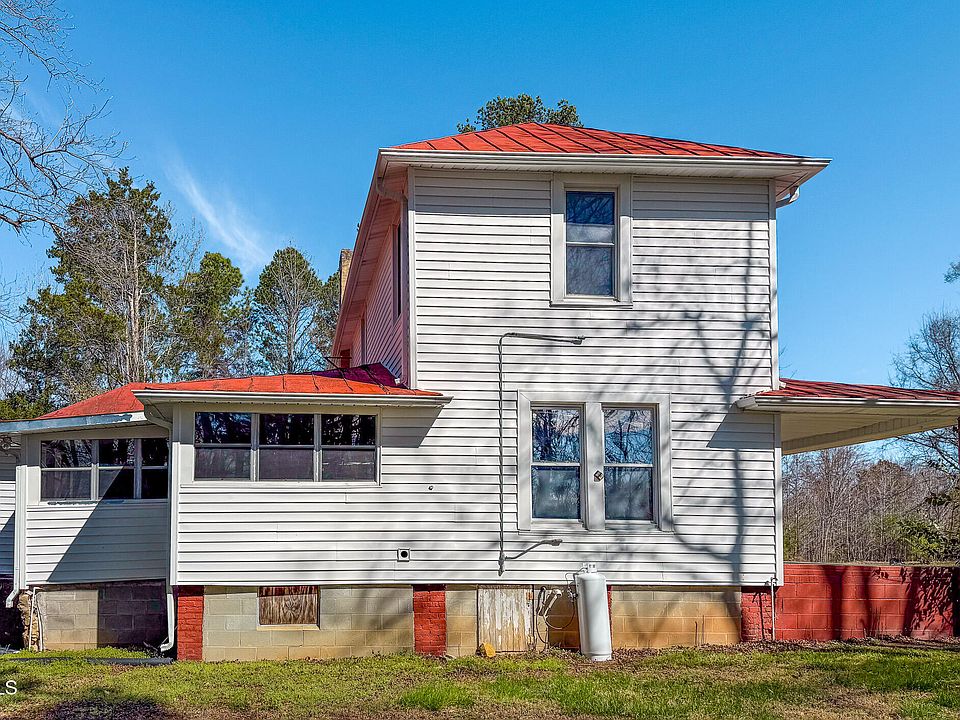 22nd image of 1557 Gentry Ridge Rd