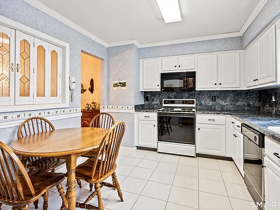 3rd image of 66 Old Towne Road #66