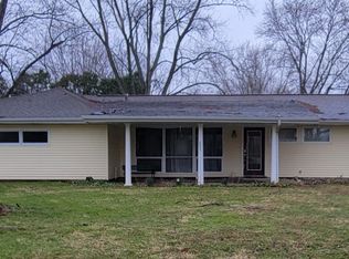 6521 Donna Dr, Fort Wayne, IN 46819