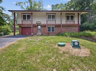 2869 Patti Ln, High Ridge, MO 63049