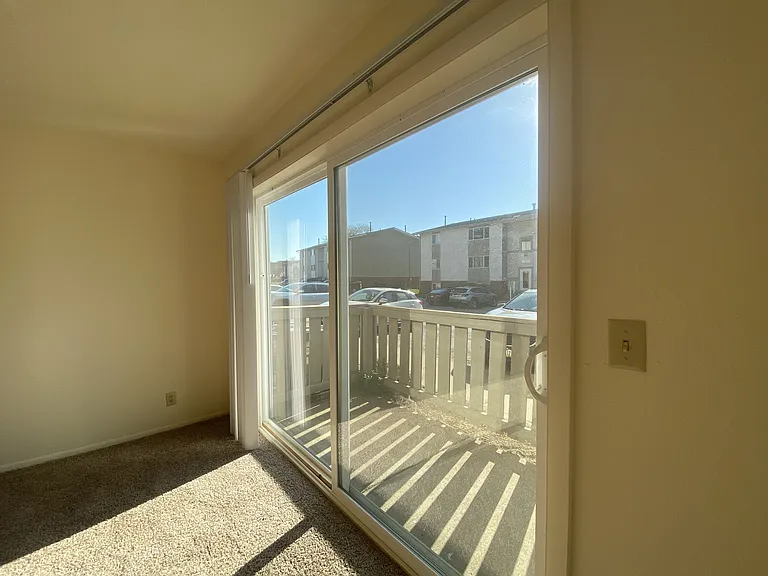 Kimberly Club Apartments — Photo 105