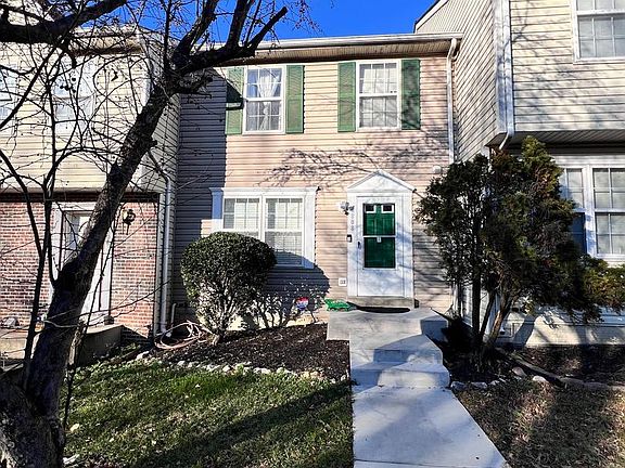 2nd image of 6808 Amber Hill Ct
