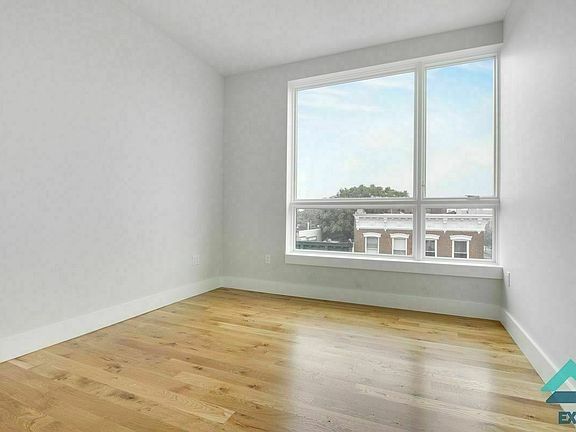 4th image of 418 Lexington Ave #4AA