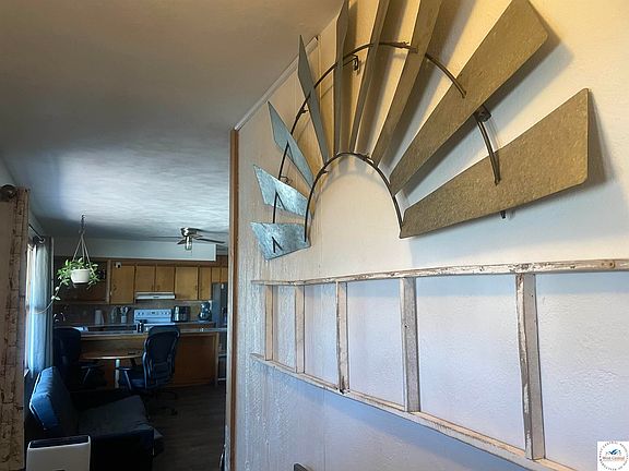 2nd image of 106 S Spring St