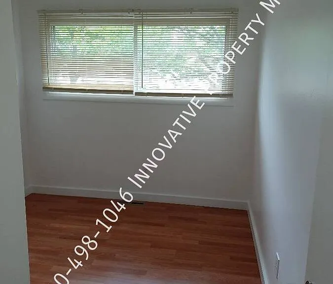 5476 Westchester Dr — Photo 12