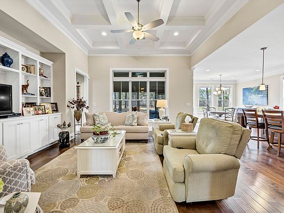 5th image of 120 Golf View Bnd
