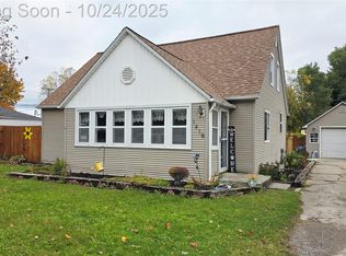 1416 27th St, Port Huron, MI 48060