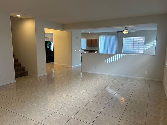 2nd image of 106 Augusta Course Ave