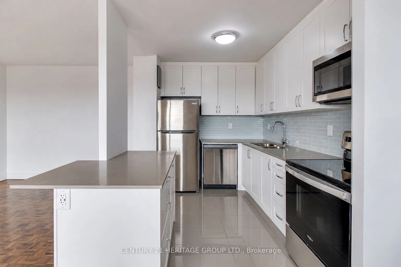2 bed, $2,349 — Photo 3