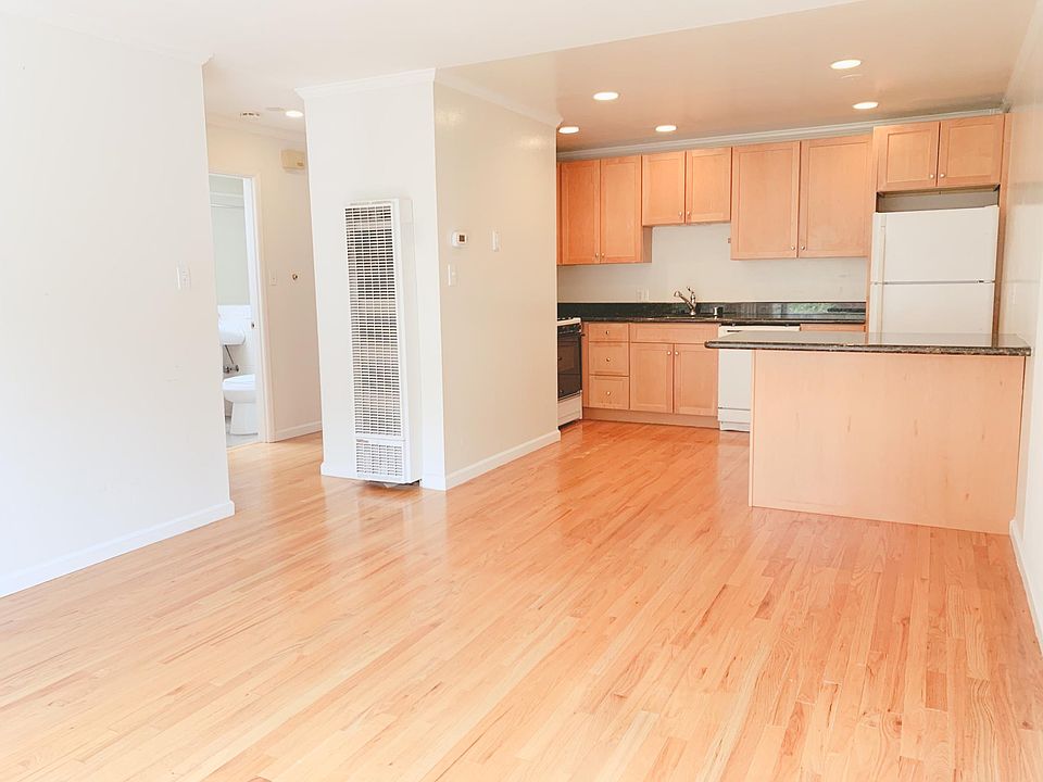 1st image of 233 Arkansas St APT 4