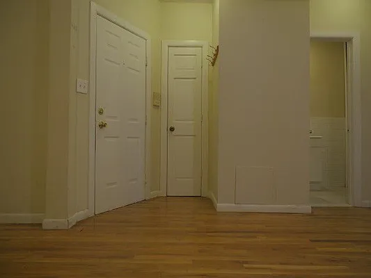 Rented by Premier Metro Realty Corp | media 3