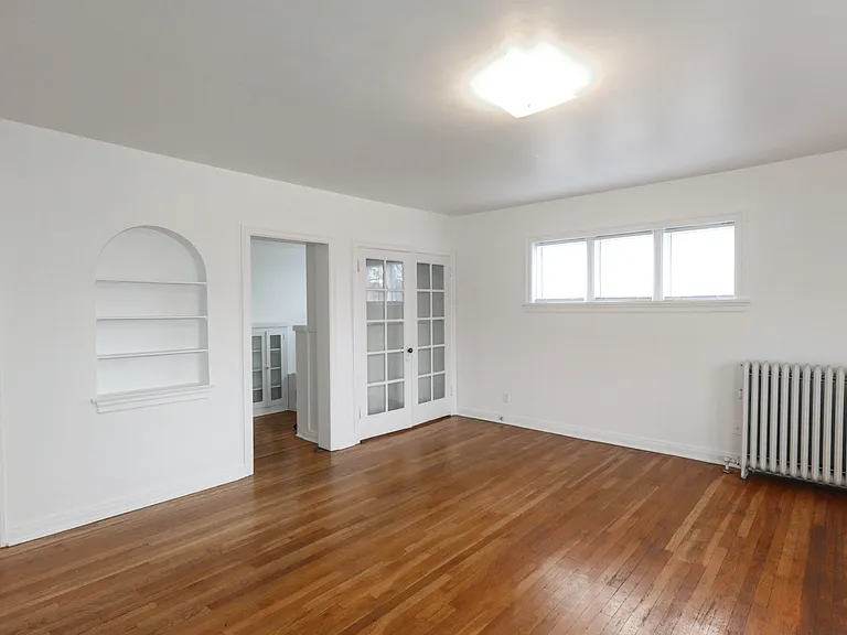740 E Broadway #S-404 — Photo 1