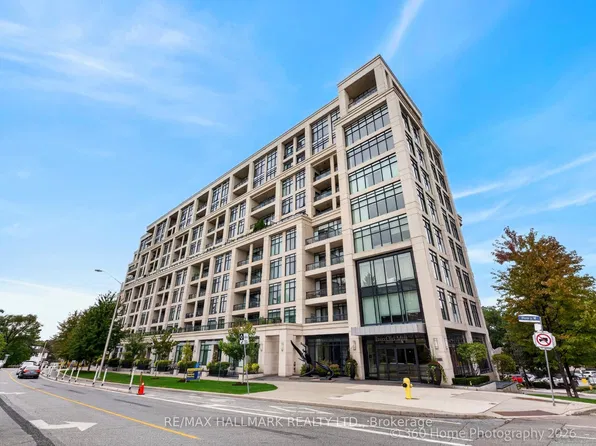 2 Old Mill Dr #712, Toronto, ON M6S 0A2