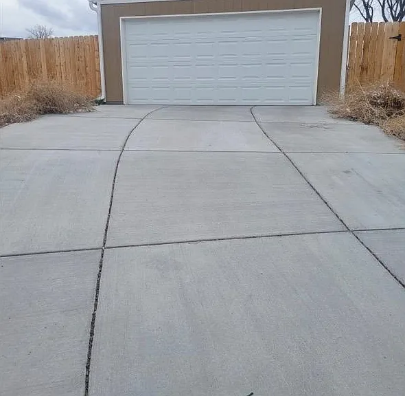 2-Car Garage (Alley Entrance)