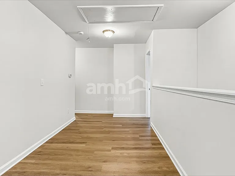 305 Switchback St — Photo 10