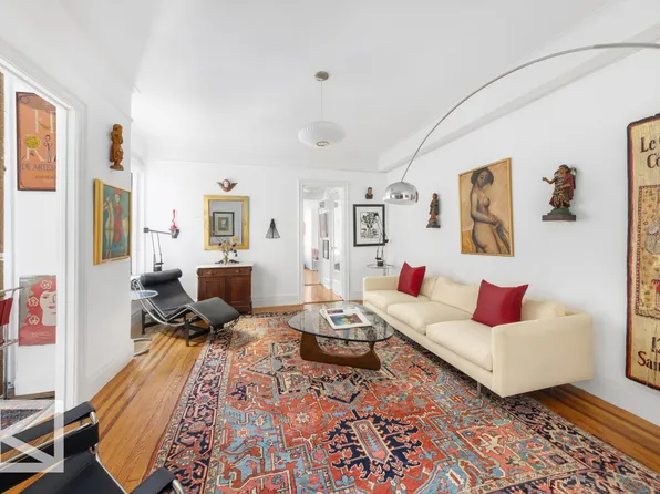 150 East 93rd Street image 1 of 9