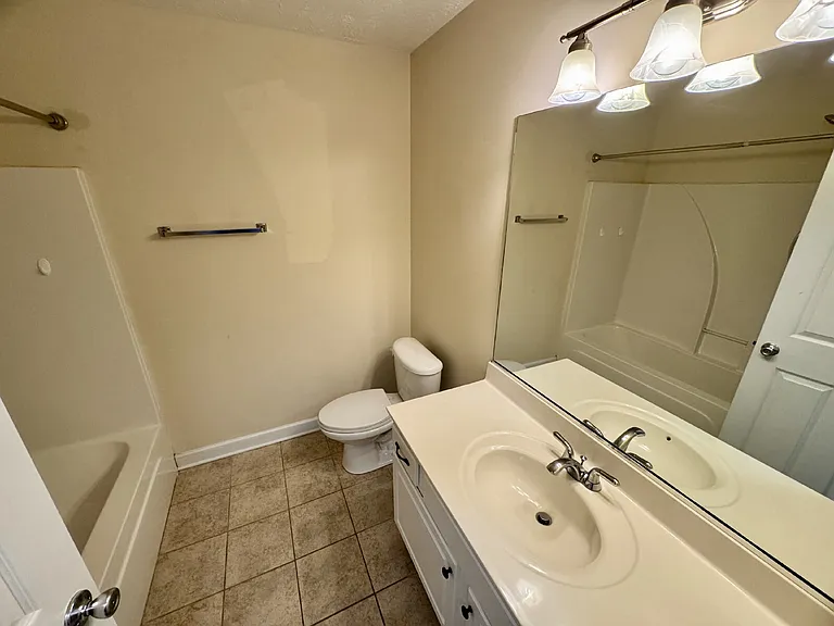 1750 Renwick Dr #202 — Photo 9