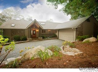 203 Sheep Hollow Way, Cashiers, NC 28717