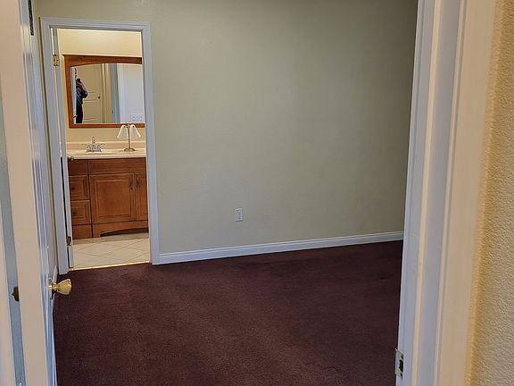 4th image of 309 N Ranchito St