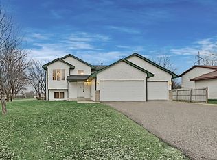 1202 Juniper Ln, Buffalo, MN 55313