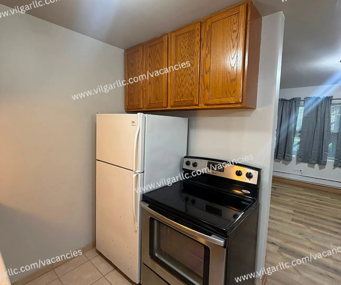 Spacious 1 Bedroom 1 Bathroom 1st Floor Condo — Photo 2