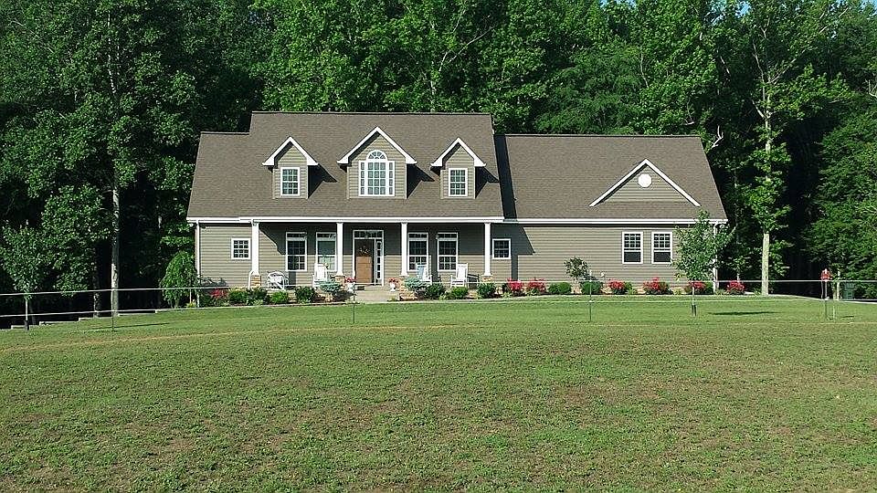 1st image of 511 Holcomb Lndg