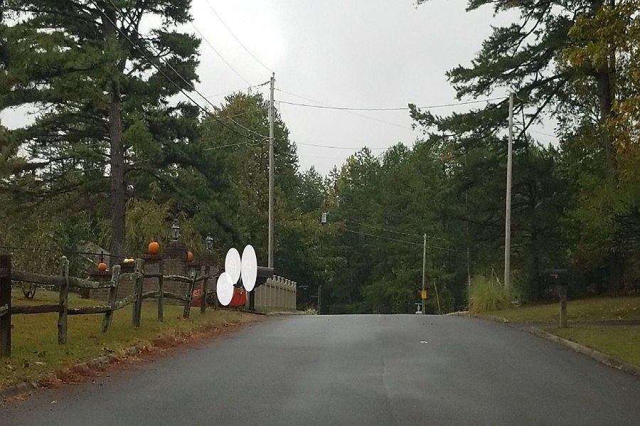 2nd image of 306 Wickcliffe Ct