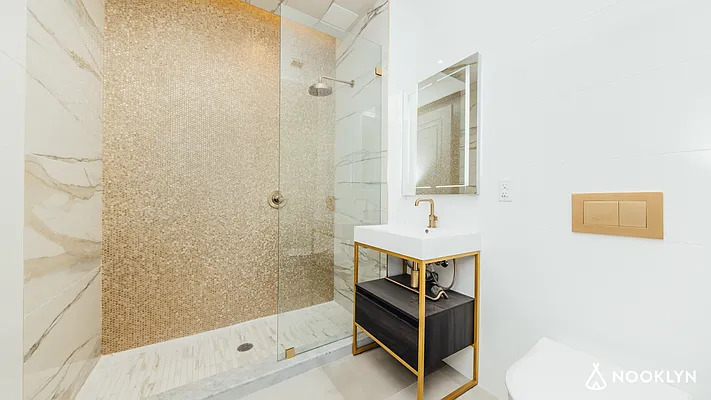 Rented by Nooklyn NYC LLC | media 107