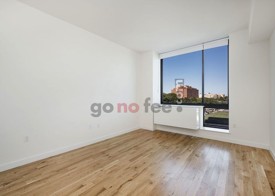1st image of 14736 94th Ave APT 24M