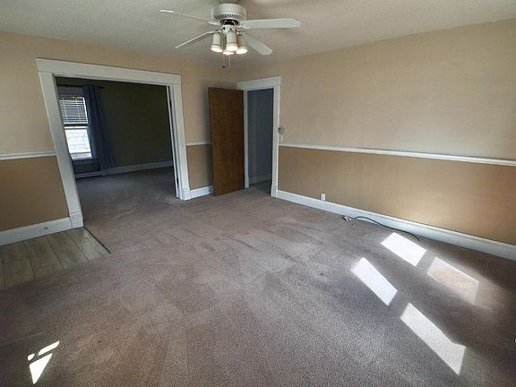 5th image of 302 S Adams St