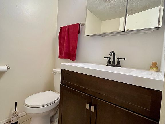 1st floor bathroom