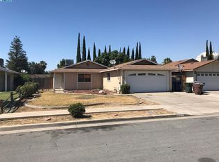 1324 Manzanita Ave, Tulare, CA 93274