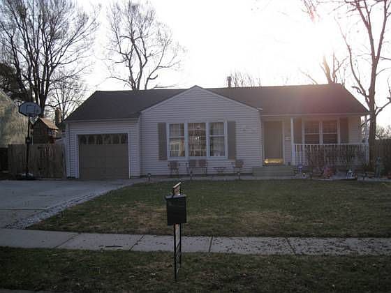 1st image of 7621 Falmouth St