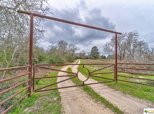 3410 Chuckwagon Rd, Luling, TX 78648