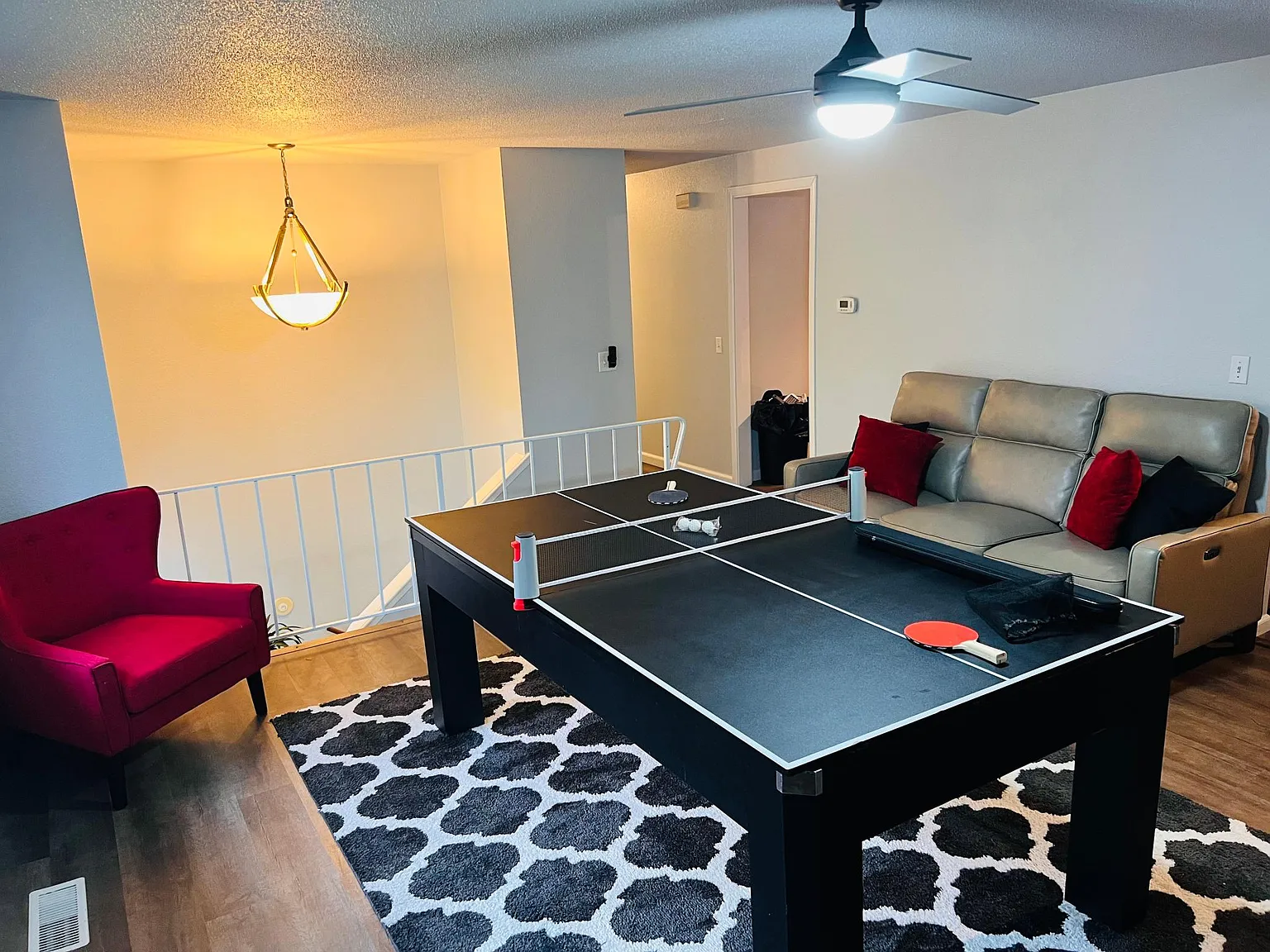 S 305th St, Federal Way — Photo 4