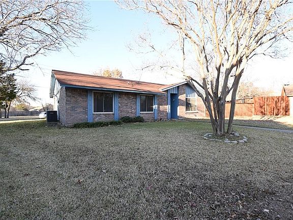 3rd image of 217 Elmwood Pl