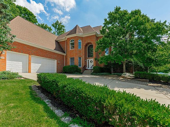 4th image of 3244 Woodstone Dr