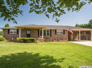 733 Cave Spring Rd, Owens X Rds, AL 35763