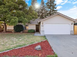 913 Greenfield Dr, Porterville, CA