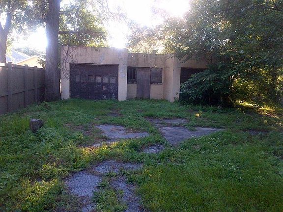 3rd image of 6950 Arizona Ave