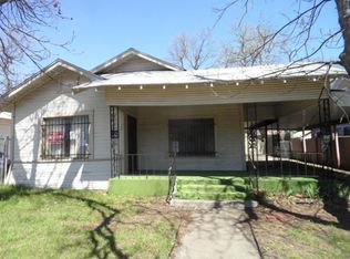 923 E Arlington Ave, Fort Worth, TX 76104