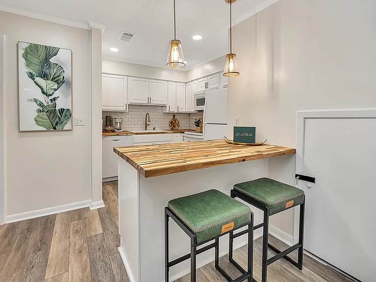 850 Mallery St #F6 — Photo 3