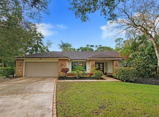 175 Sandy Pine Ct, Wellington, FL 33414