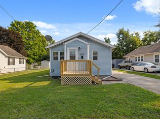 2521 Garfield Ave, Des Moines, IA 50317