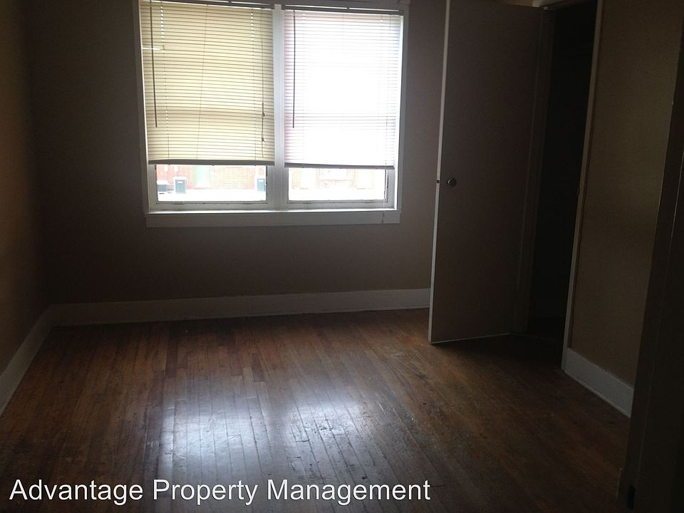 2nd image of 1922 Bruce St APT B5